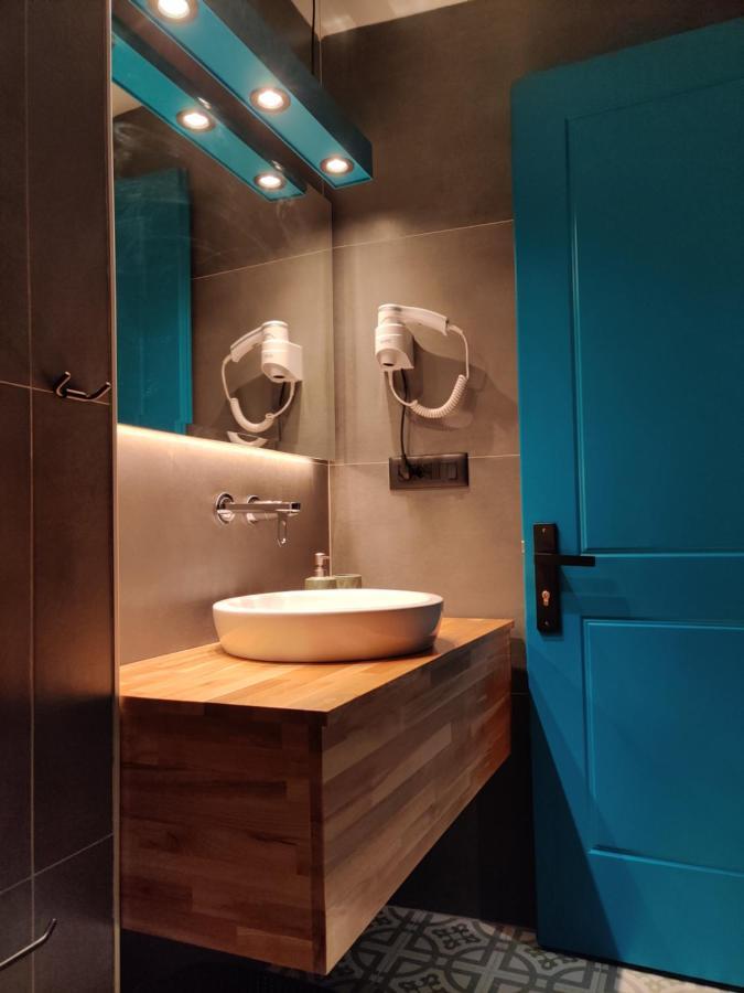 Piro'S Cozy Rooms - City Centre Korce Buitenkant foto