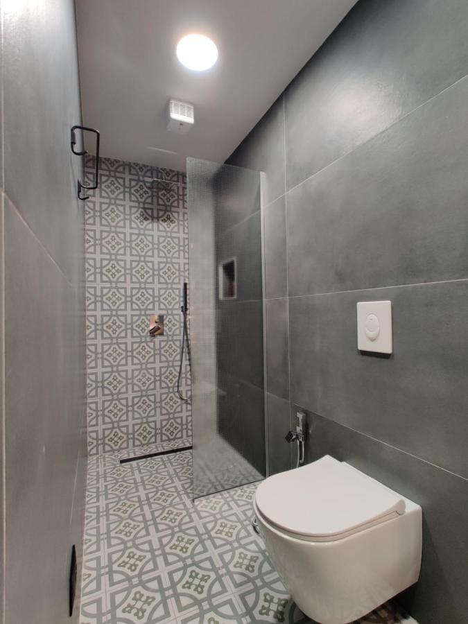 Piro'S Cozy Rooms - City Centre Korce Buitenkant foto